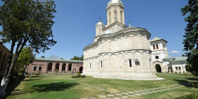 Biserica Sfântul Nicolae. Mânăstirea Dealu